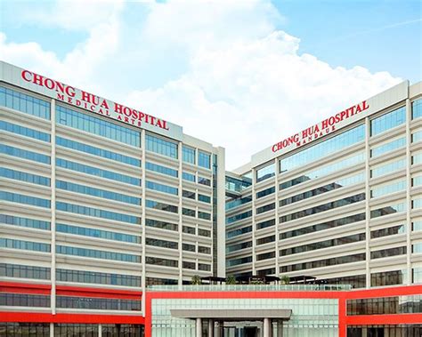 Chong Hua Hospital .